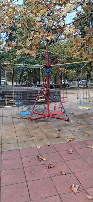 Прадава се децка люлка