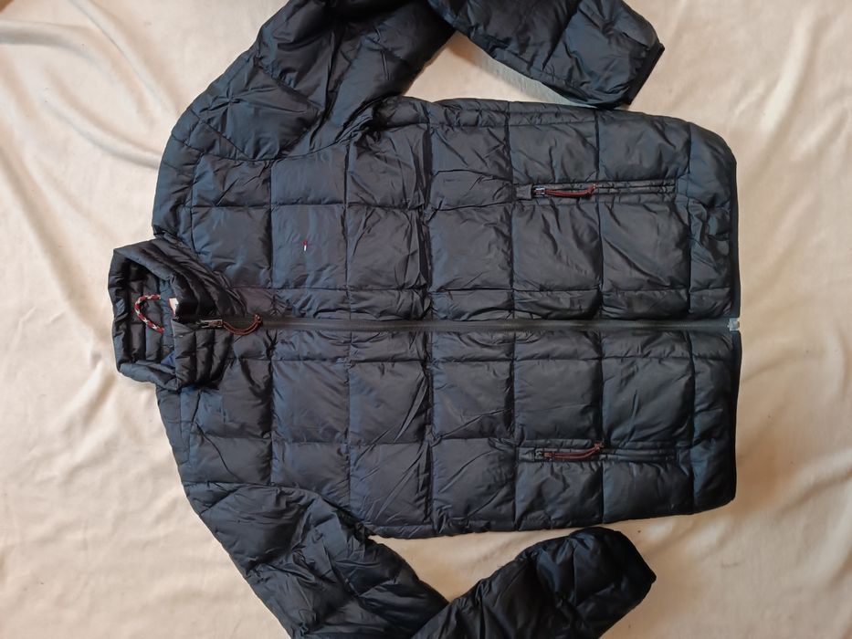 Tommy Hilfiger, Peak Performance ,G star  Everest  други