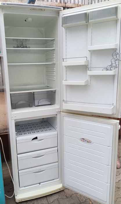 Продам  холодильник