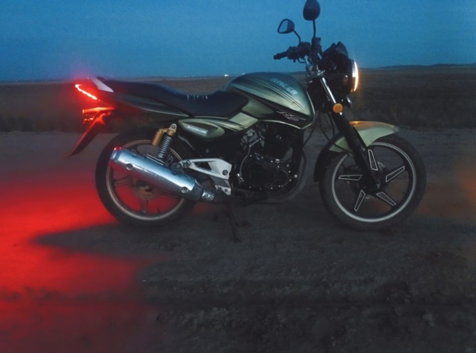 мотоцикл   , 250 кубов  Racer R6