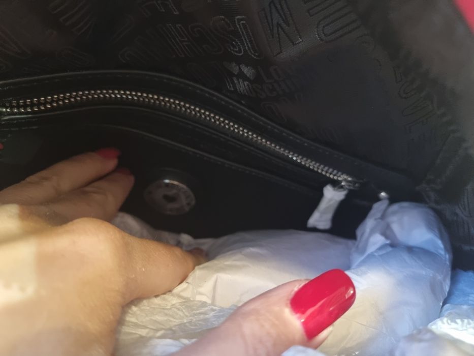 Love moschino оригинална раница