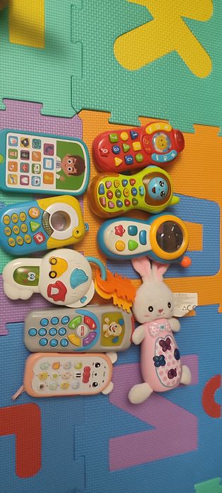 Нови Играчки,/сортери/пъзели