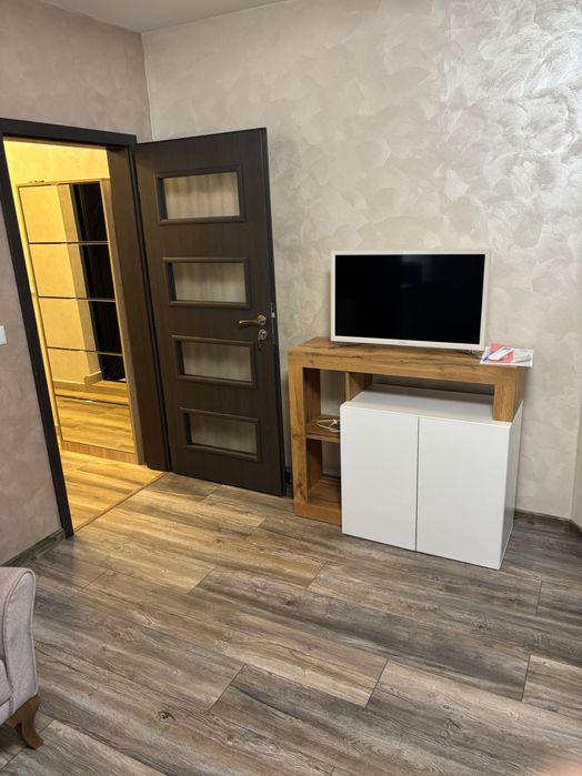 Отдавам апартамент под наем!