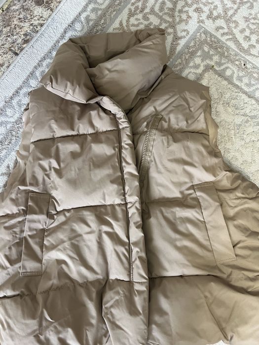 Продам безрукавку новая