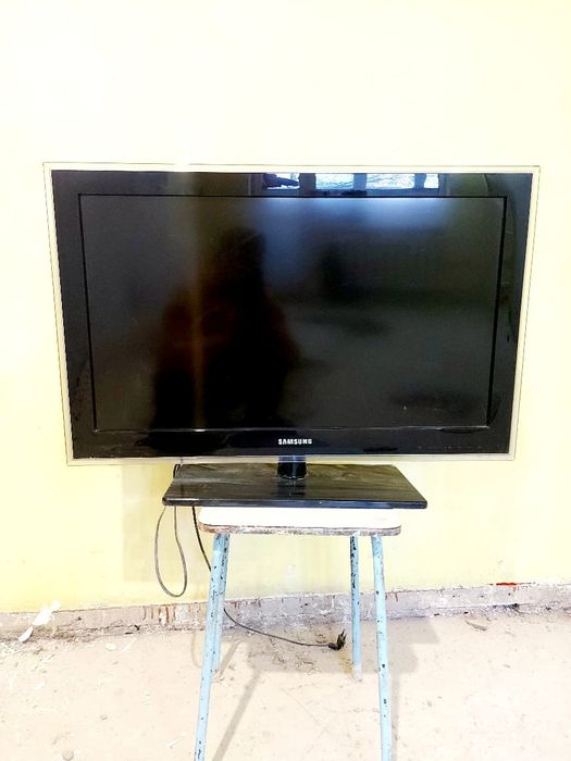 Телевизор самсунг