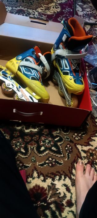 Коньки роликовые