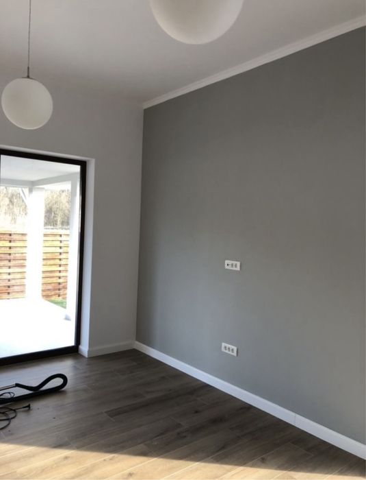 zugravit profesional cu pompa airless