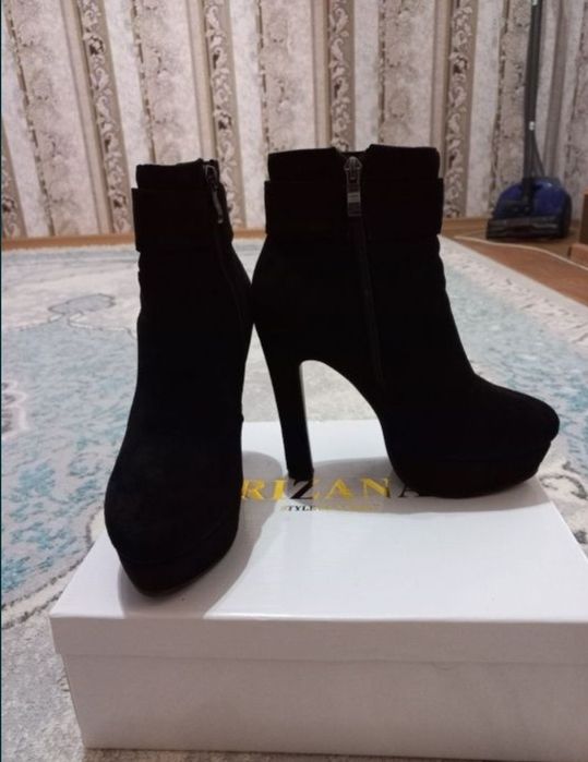 Очень удобный новые ботфорты