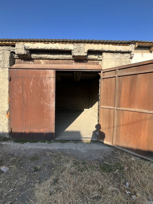 Продается гараж срочно