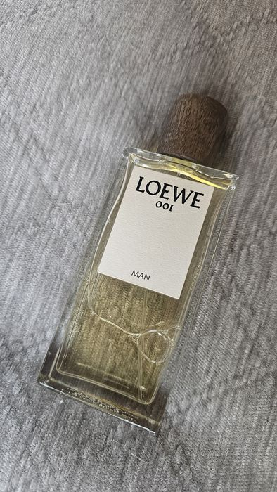 Продам парфюм Loewe 001