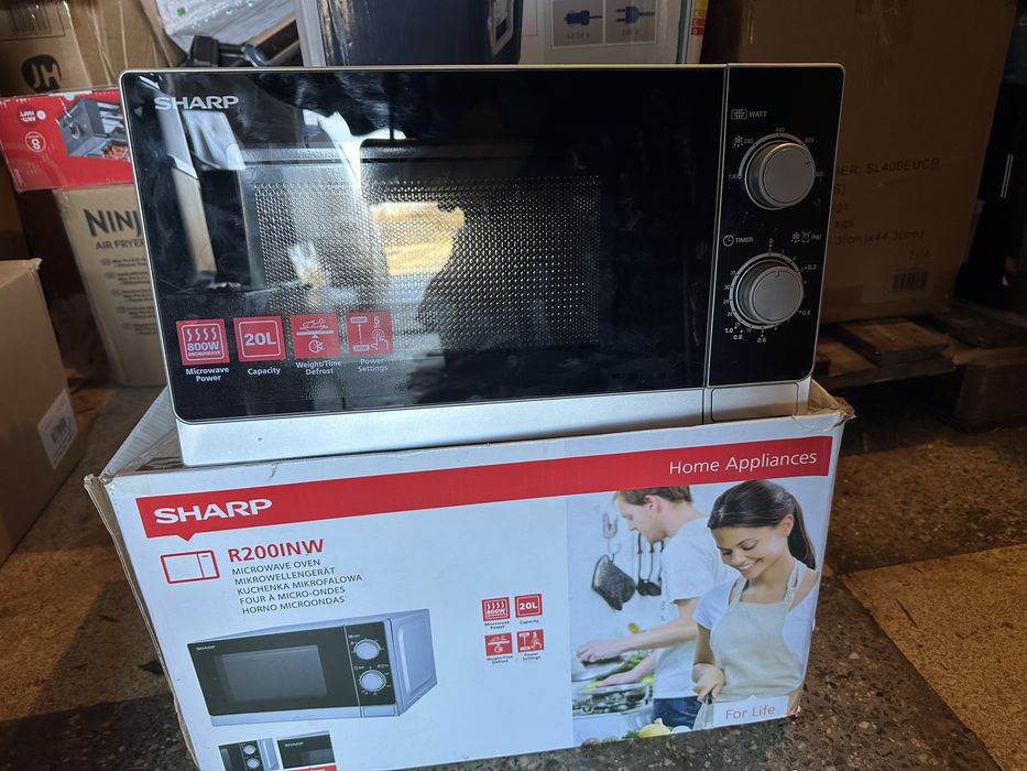 Микровълнова фурна Sharp 800W, 5 нива, контролирано размразяване, 20 л