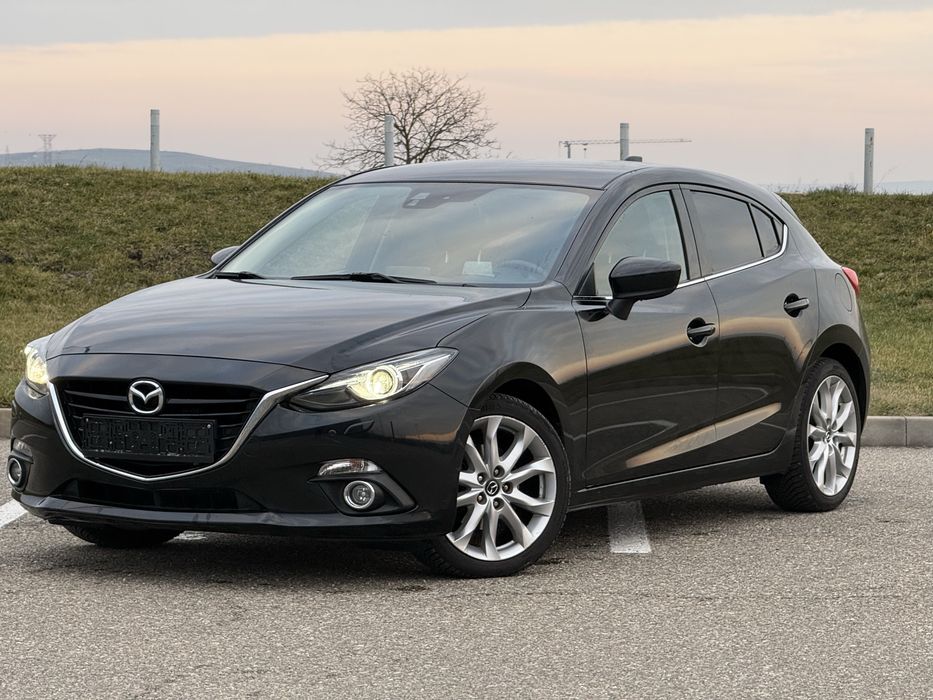 Mazda 3 G-120 Sport-Line / xenon / bose / head-up benzina