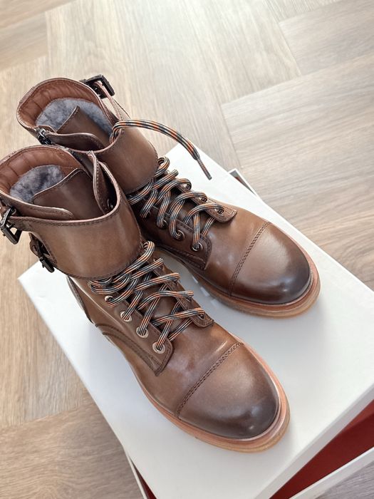 Продам зимние женские ботинки от премиального бренда Santoni