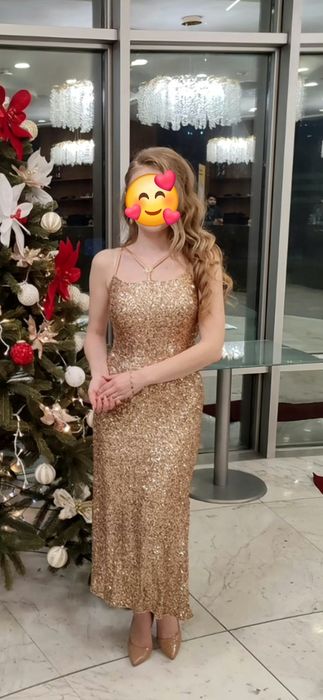 Продаю сверкающее платье в пол