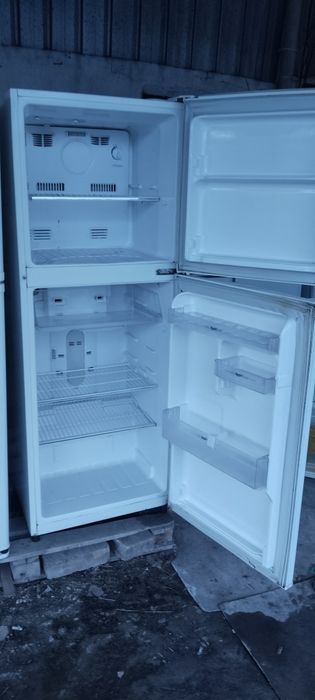 Холодильник  В рабочем состоянии