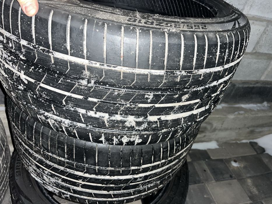 Продам  резину 18 лето