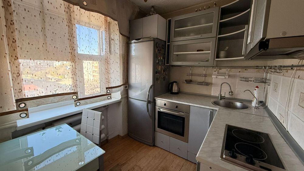 Срочно продам 3-х комнатную квартиру