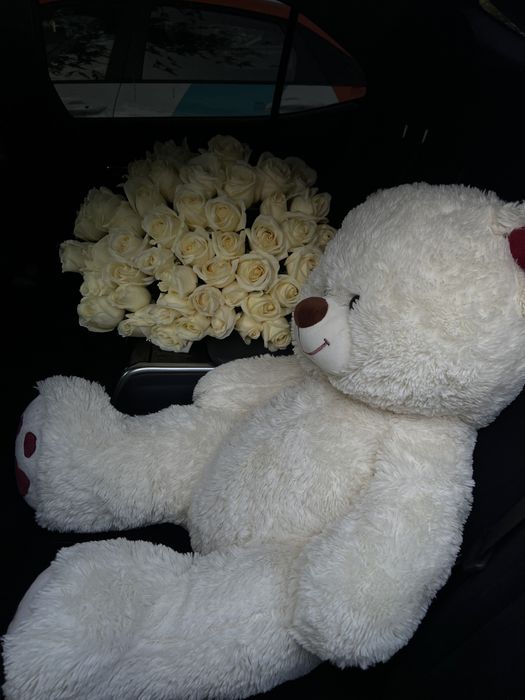 Белая мишка пушистая