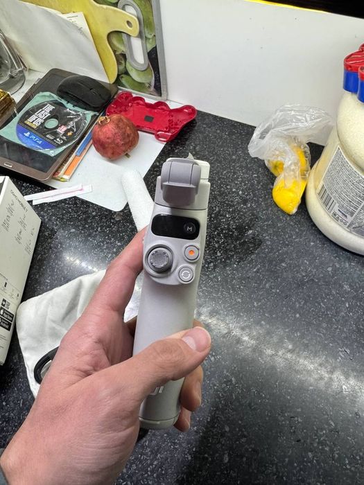 Стабилизатор для смартфона dji