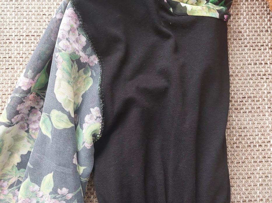 O splendoare cu ramuri de liliac, rochie noua cu dublura si  fusta plisata