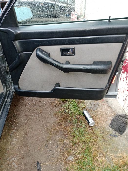 Дверные карты на Ауди 100 с3