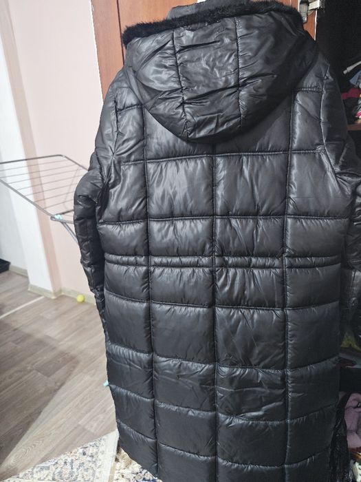 Продается зимний пуховик