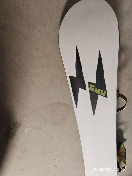 Сноуборд GNU 160см, автомати Mentor, обувки DC SHOECO USA Sith