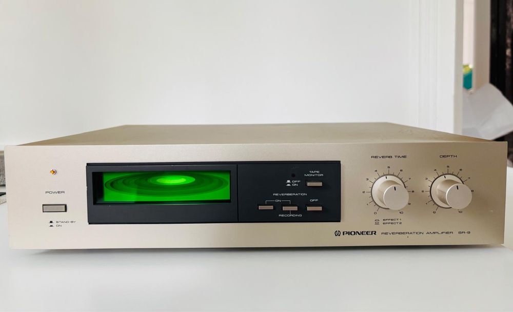 Pioneer Reverbation Amplifier RG-9