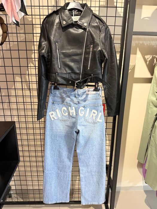 Кожено яке и дънки