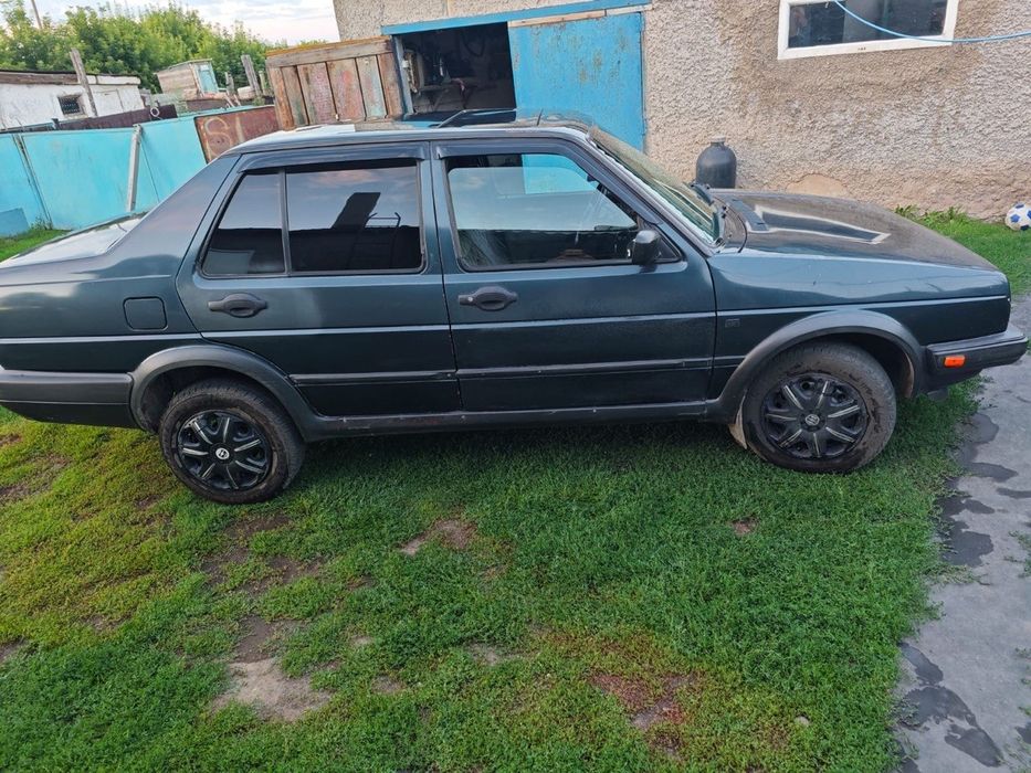 Продам фольксваген джетта, 1.8 объем