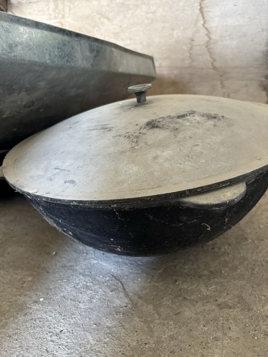 Продам казан 2 штуки б/у состояние