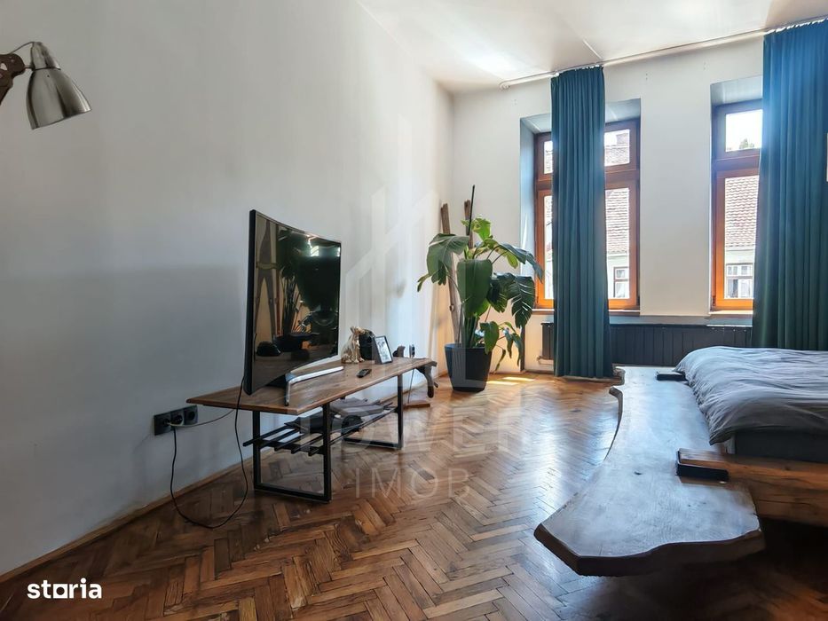 Apartament in centru istoric .