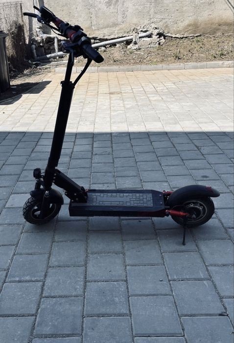 Trotineta Electrica Kukirin M4 PRO 40 km/h | 45-50 km/ autonomie