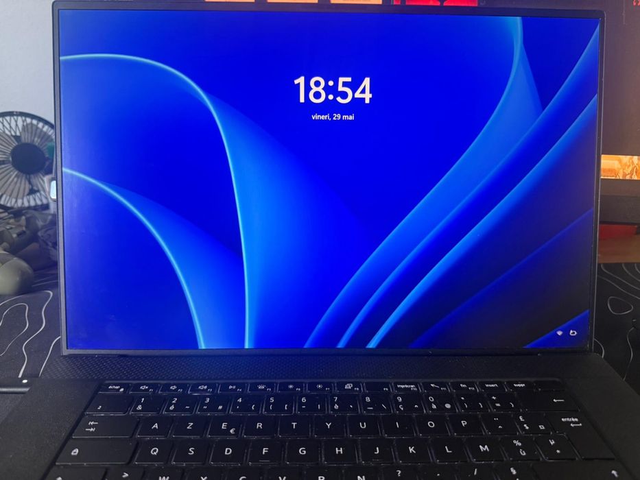 Laptop Dell XPS 17 9700 Silver FHD+ i7-10750H 2.60GHz 32GB 512GB SSD NVIDIA GTX 1650 Ti