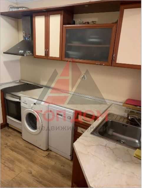 Дава се под наем Тристаен апартамент в Варна, Център - 118 кв.м за 703.8 € - Снимка #3