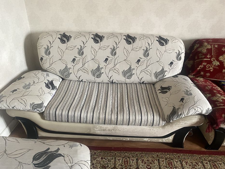 Диван2 и 1 керсло комплект