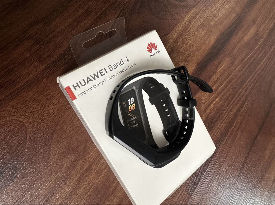 Смарт часы Huawei Band 4