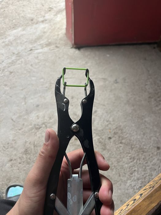 Клещи для животных