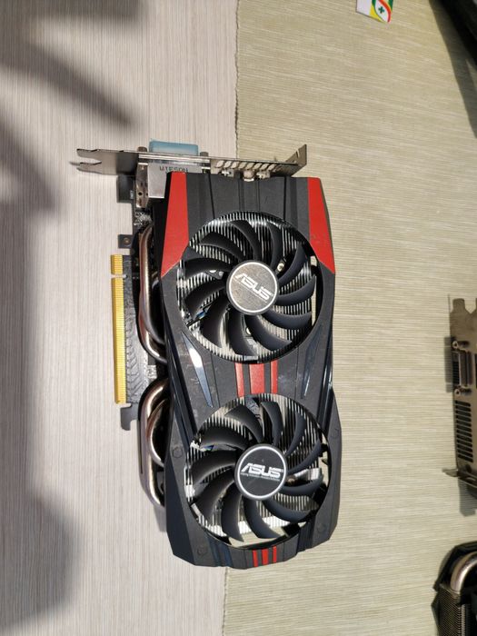 Placa video asus gtx 780ti perfect funcțională