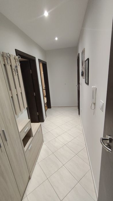 Апартамент под наем Лятно кино