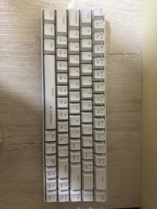 E-YOOSO Z686 Механическая игровая USB-клавиатура, 68 кнопки