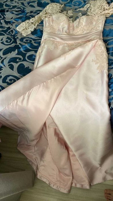 Продам платье для праздничное мероприятия