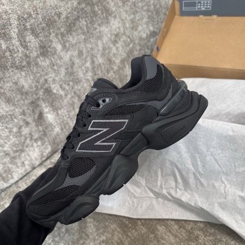 New Balance 9060 Нови Черни Маратонки [36-44 Номер]
