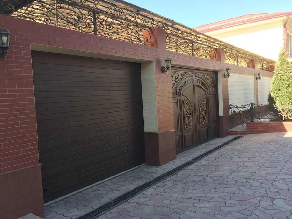 Продается Евро дом улица Никитинв 
Мирзо Улугбекский район 
ул.Никитин