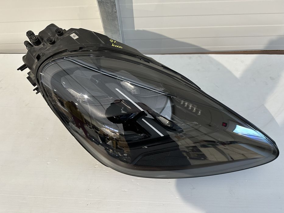 Far led matrix dreapta Porsche Cayenne 9Y 2018/2023 9Y0941036L