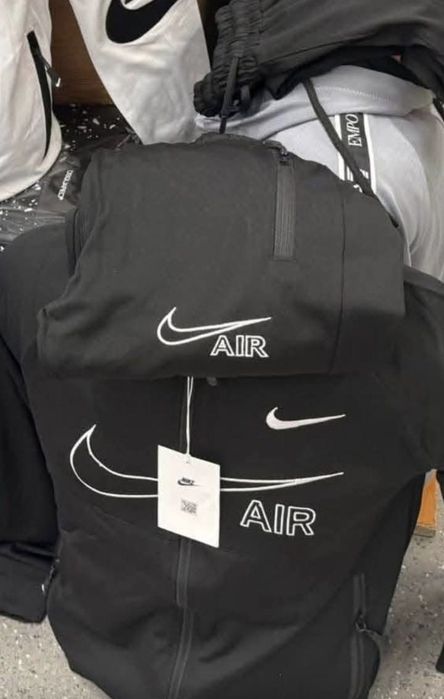 Disponibil doar mărimea S ,L,XL,XXL,
