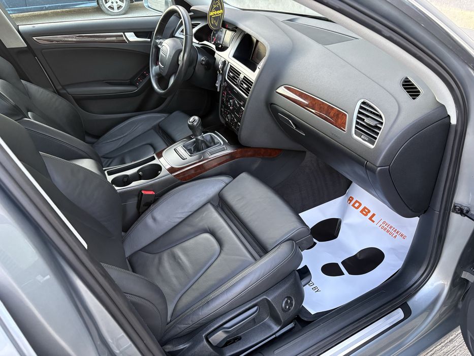 Audi A4 B8 ~ 2011 ~ Limuzina ~ Piele ~ LED Xenon ~ Stare Impecabila ~ 1.8TFSI 160CP ~ EURO 5 ~ KM Reali ~ Fara probleme ~ Unic Propietar de noua ~