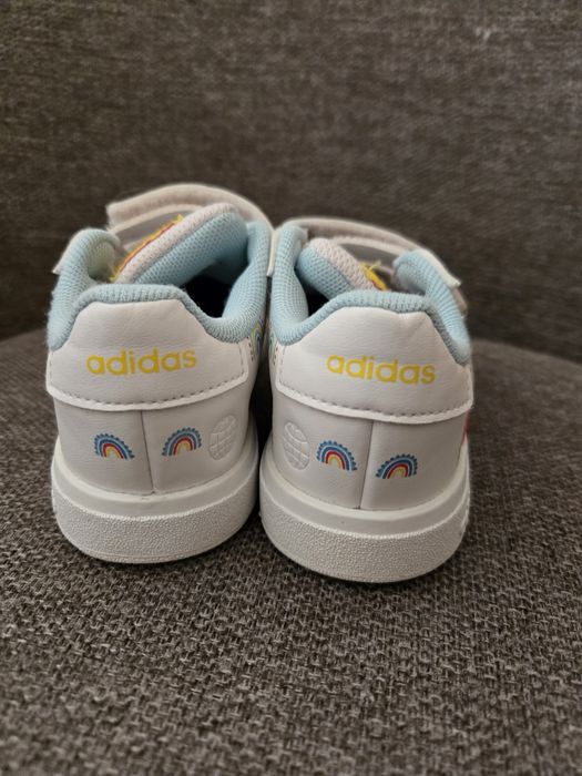 Маратонки Адидас