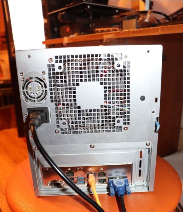 Mini Server Nas Supermicro A1SAI-2550F 16Gb DDR3 350W Gold 4 Bay 2xSSD