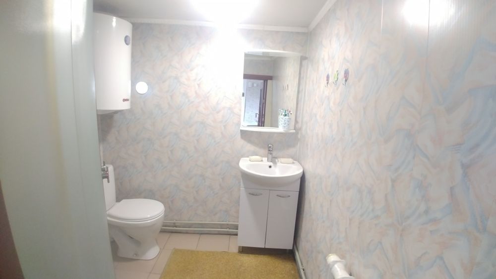 Дом вдоль дороги